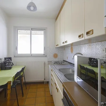 Charming Flat In The Heart Of Apartment